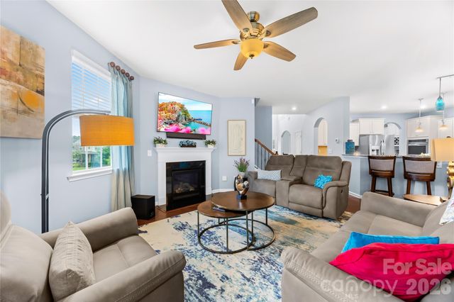13522 Hyperion Hills Lane, Charlotte, NC 28278
