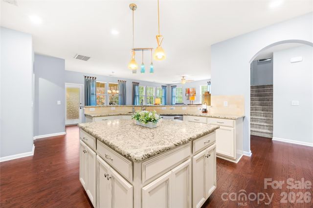 13522 Hyperion Hills Lane, Charlotte, NC 28278