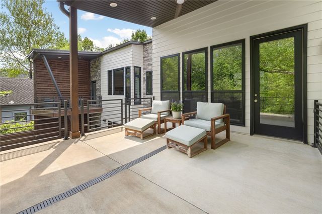 608 N Willow Avenue, Fayetteville, AR 72701