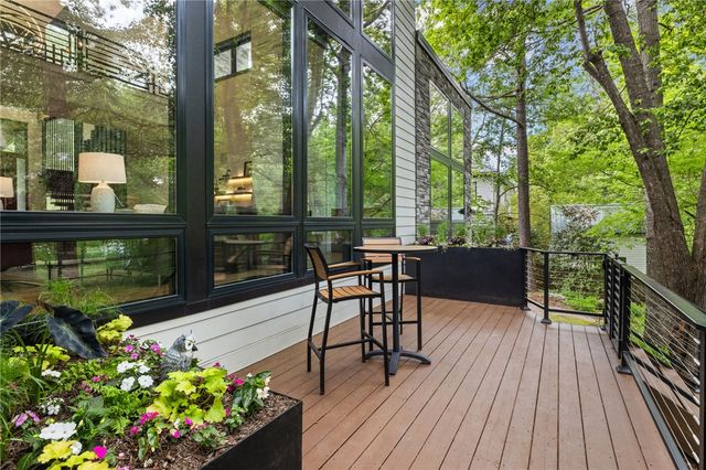 608 N Willow Avenue, Fayetteville, AR 72701