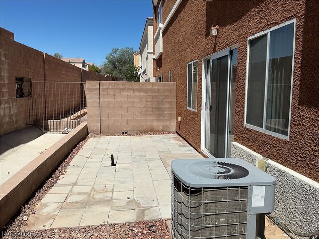 9303 GILCREASE Avenue 1132, Las Vegas, NV 89149