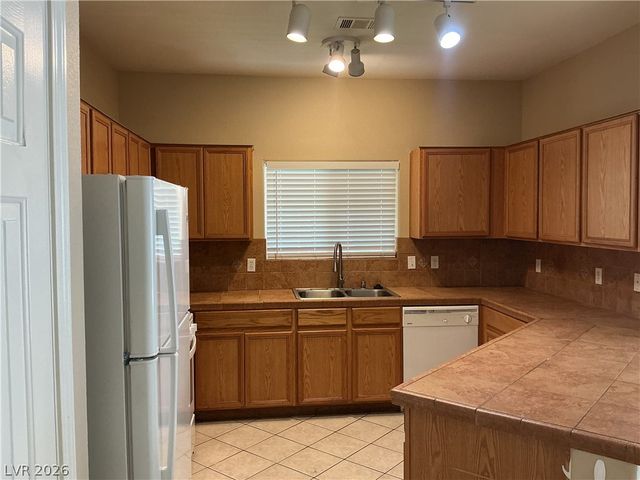 9303 GILCREASE Avenue 1132, Las Vegas, NV 89149