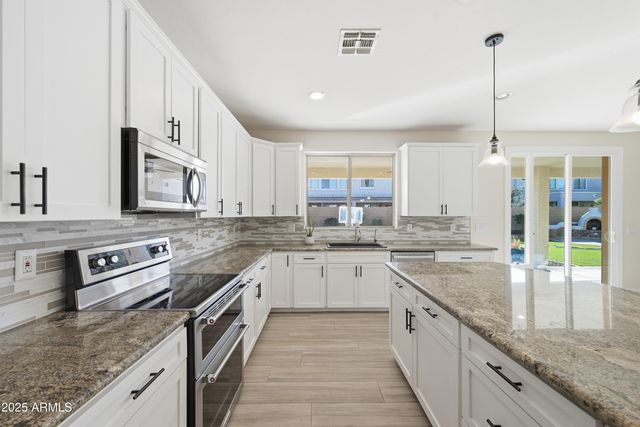 331 E PHELPS Street, Gilbert, AZ 85295