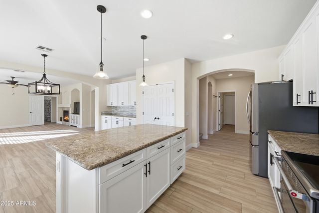 331 E PHELPS Street, Gilbert, AZ 85295