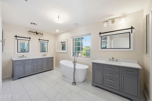 331 E PHELPS Street, Gilbert, AZ 85295