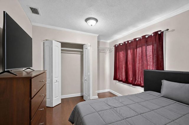 633 Franklin Road, West Palm Beach, FL 33405
