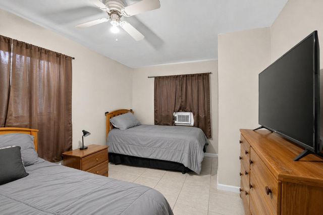 633 Franklin Road, West Palm Beach, FL 33405
