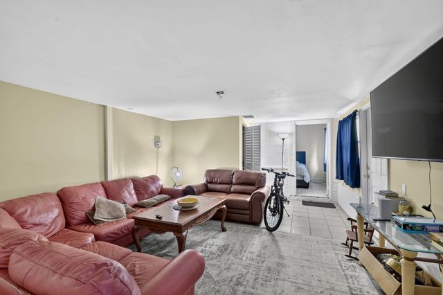 633 Franklin Road, West Palm Beach, FL 33405