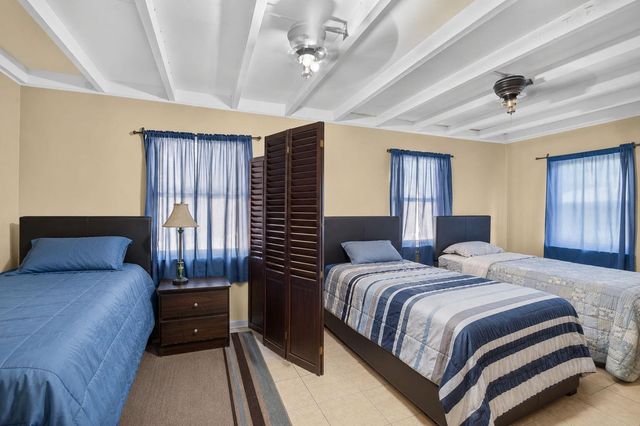 633 Franklin Road, West Palm Beach, FL 33405