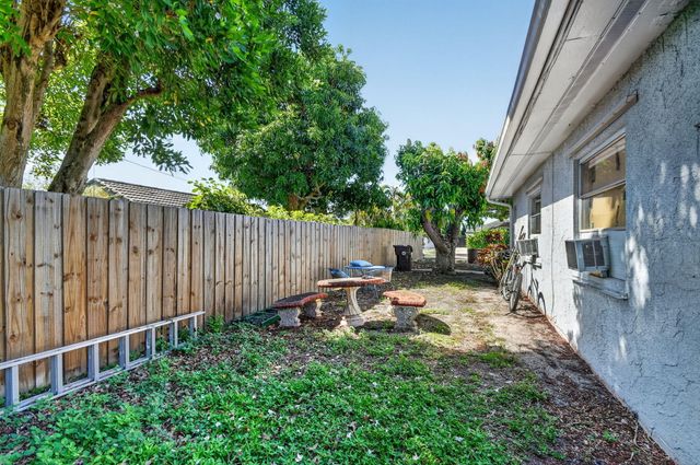 633 Franklin Road, West Palm Beach, FL 33405