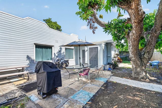 633 Franklin Road, West Palm Beach, FL 33405