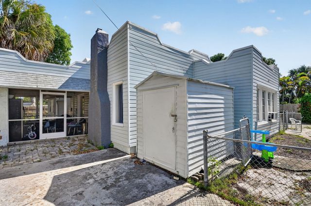 633 Franklin Road, West Palm Beach, FL 33405