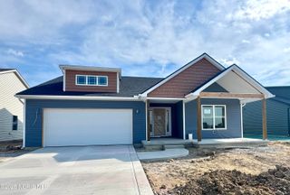 1314 Limerick Lane, Waterville, OH 43566