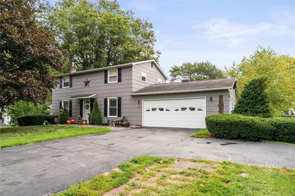 1050 Clarkson Parma Tl Rd, Parma, NY 14468