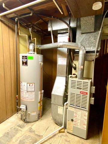 30464 Hayes Road, Roseville, MI 48066