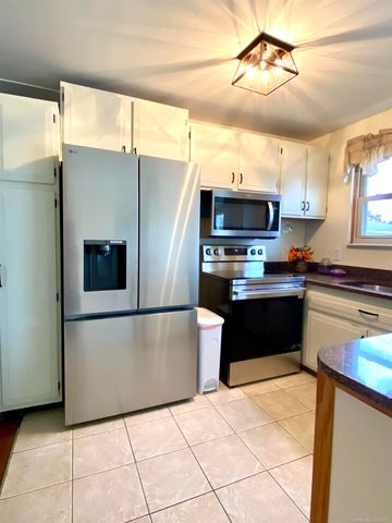 30464 Hayes Road, Roseville, MI 48066