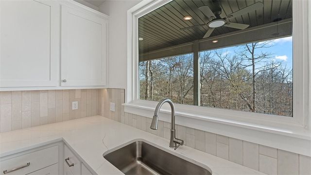 3 McKeever Lane, Bella Vista, AR 72715