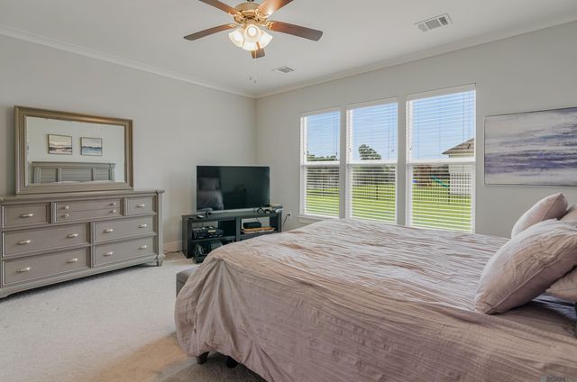 14058 Beverly Park Dr, Gonzales, LA 70737