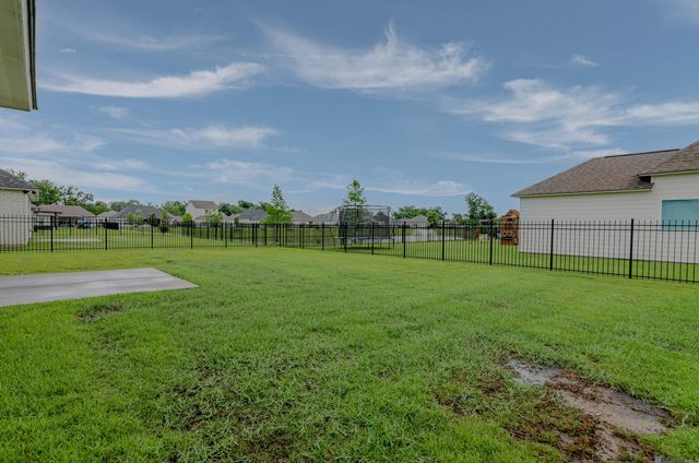 14058 Beverly Park Dr, Gonzales, LA 70737