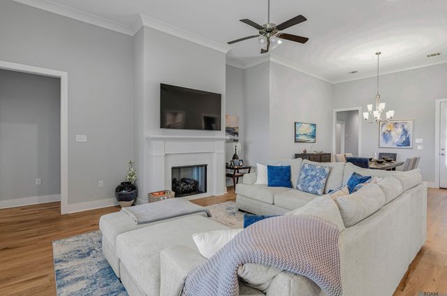 14058 Beverly Park Dr, Gonzales, LA 70737