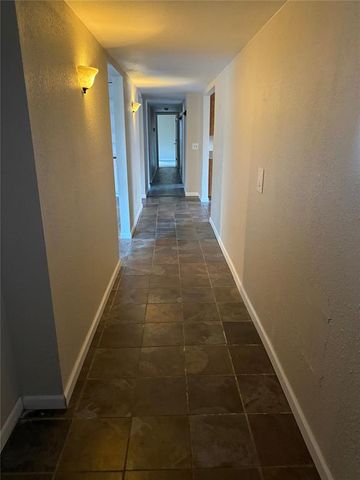 6813 N Lancer Lane, Oklahoma City, OK 73132