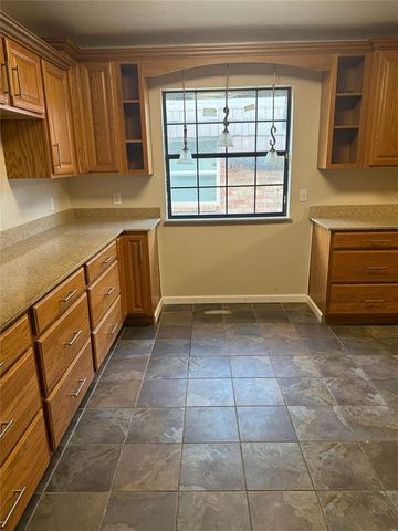 6813 N Lancer Lane, Oklahoma City, OK 73132