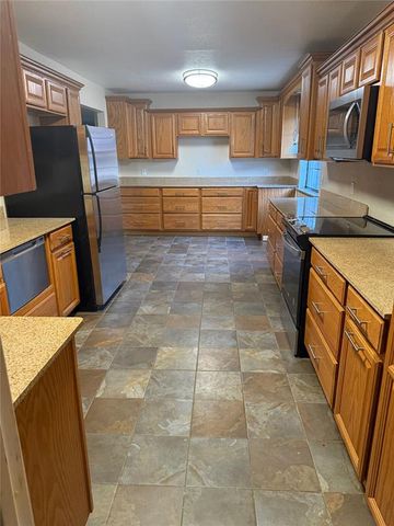 6813 N Lancer Lane, Oklahoma City, OK 73132