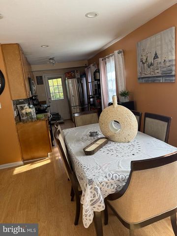 6807 ELMHURST ST, District Heights, MD 20747