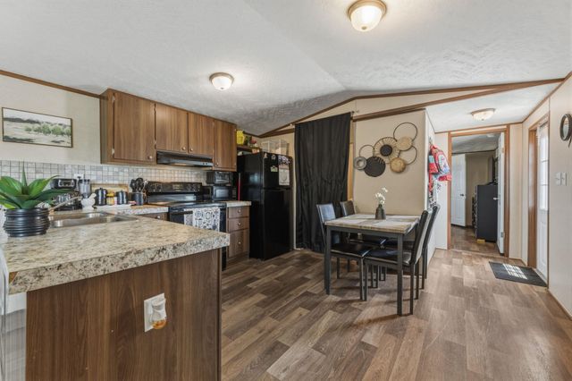 305 Blue Quail ST, Dale, TX 78616