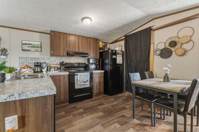 305 Blue Quail ST, Dale, TX 78616