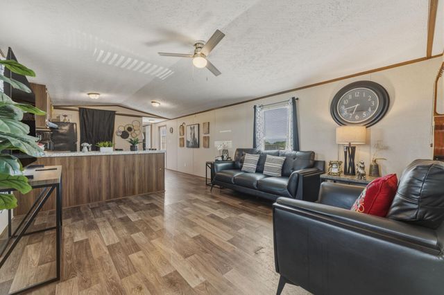305 Blue Quail ST, Dale, TX 78616