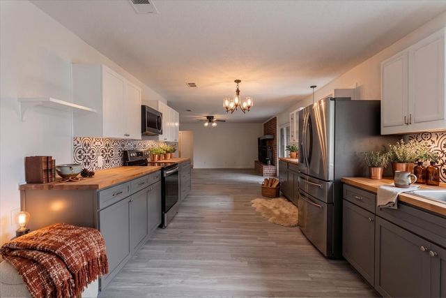 131 S Crescent Street, Gorman, TX 76454