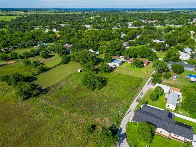 131 S Crescent Street, Gorman, TX 76454