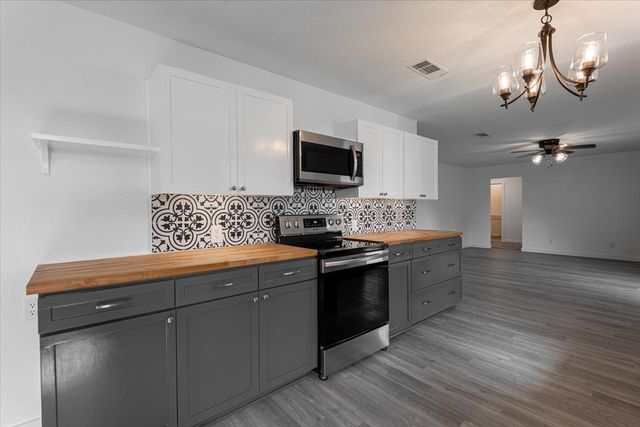 131 S Crescent Street, Gorman, TX 76454