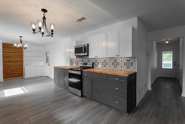131 S Crescent Street, Gorman, TX 76454
