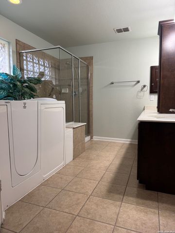 222 Royal Troon, Cibolo, TX 78108