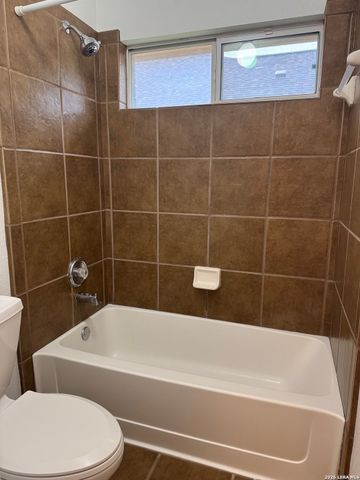 222 Royal Troon, Cibolo, TX 78108