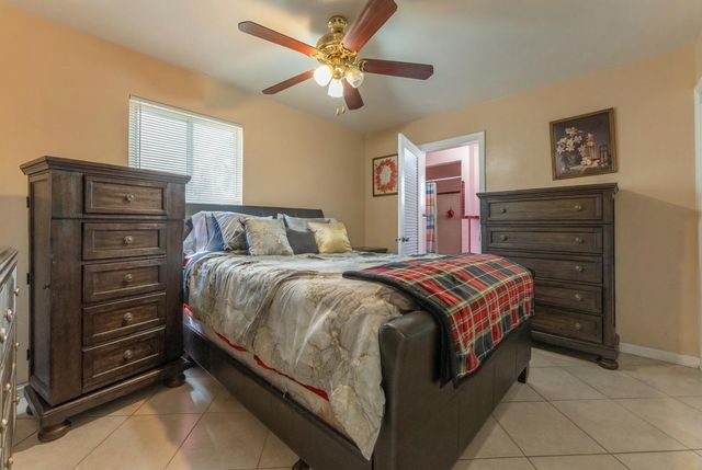 137 W 34th Street, Riviera Beach, FL 33404