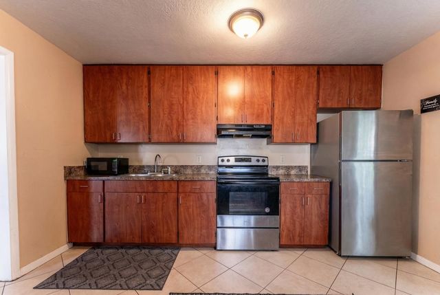137 W 34th Street, Riviera Beach, FL 33404