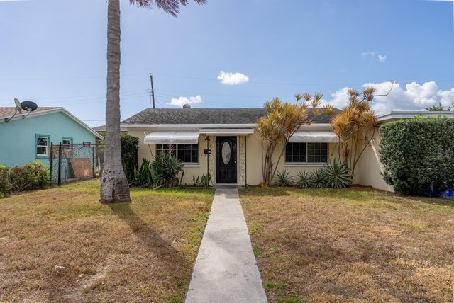 137 W 34th Street, Riviera Beach, FL 33404