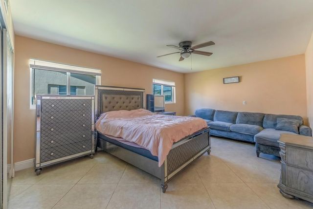 137 W 34th Street, Riviera Beach, FL 33404