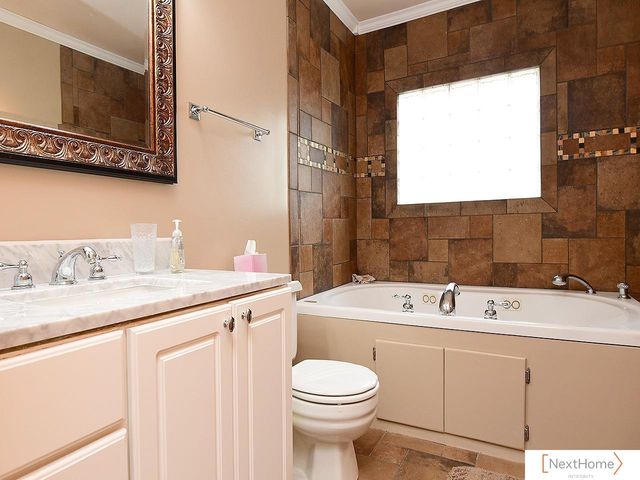 539 W Keating Circle, Lincoln, NE 68521