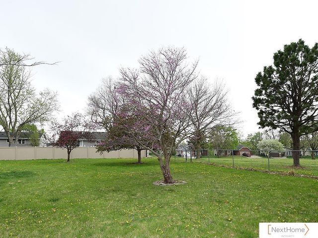 539 W Keating Circle, Lincoln, NE 68521