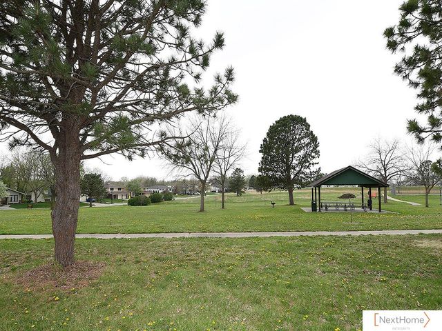 539 W Keating Circle, Lincoln, NE 68521