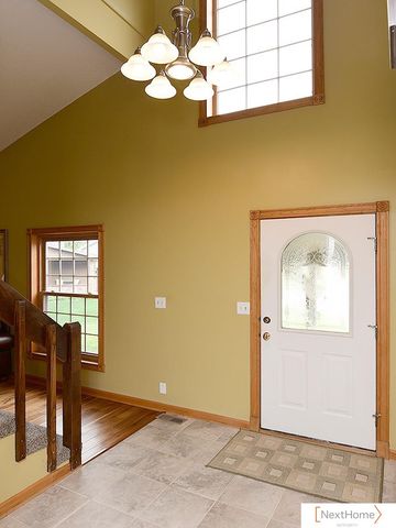 539 W Keating Circle, Lincoln, NE 68521
