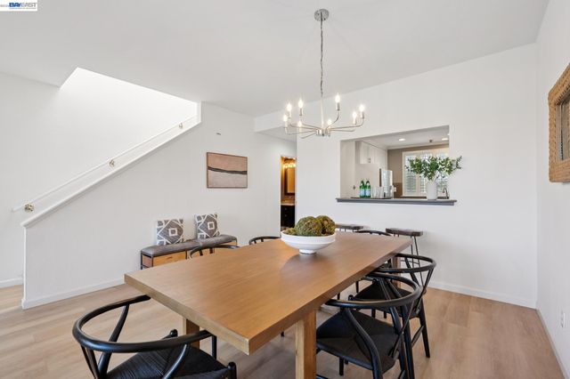 6 Invincible Ct F40, Alameda, CA 94501