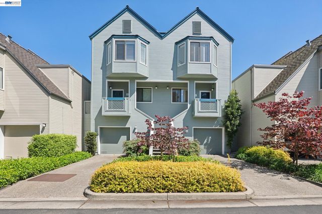 6 Invincible Ct F40, Alameda, CA 94501