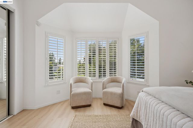 6 Invincible Ct F40, Alameda, CA 94501