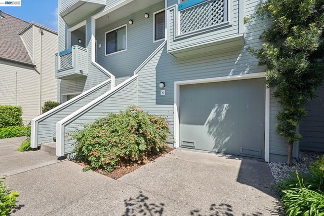 6 Invincible Ct F40, Alameda, CA 94501