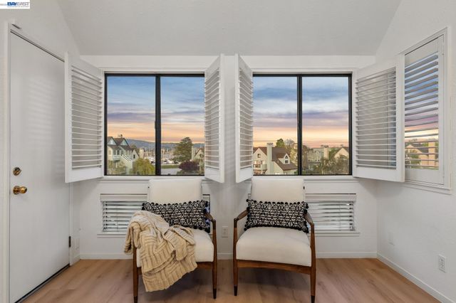 6 Invincible Ct F40, Alameda, CA 94501